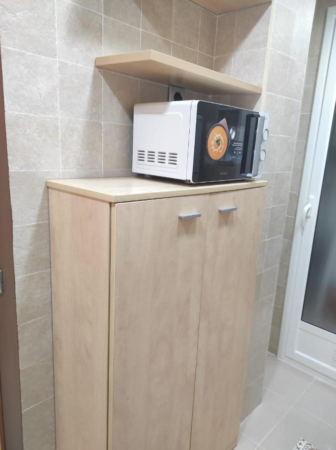 Apartamento En Viladecans Cerca Del Aeropuerto エクステリア 写真