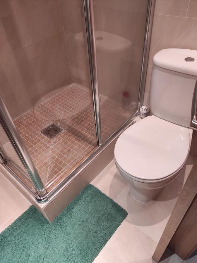 Apartamento En Viladecans Cerca Del Aeropuerto エクステリア 写真
