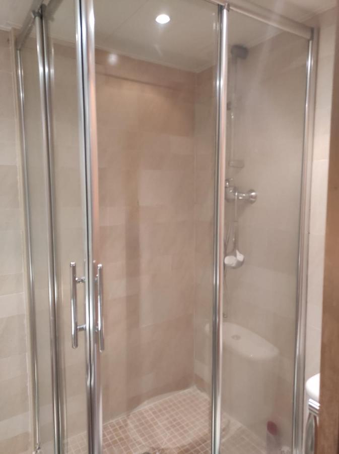 Apartamento En Viladecans Cerca Del Aeropuerto エクステリア 写真